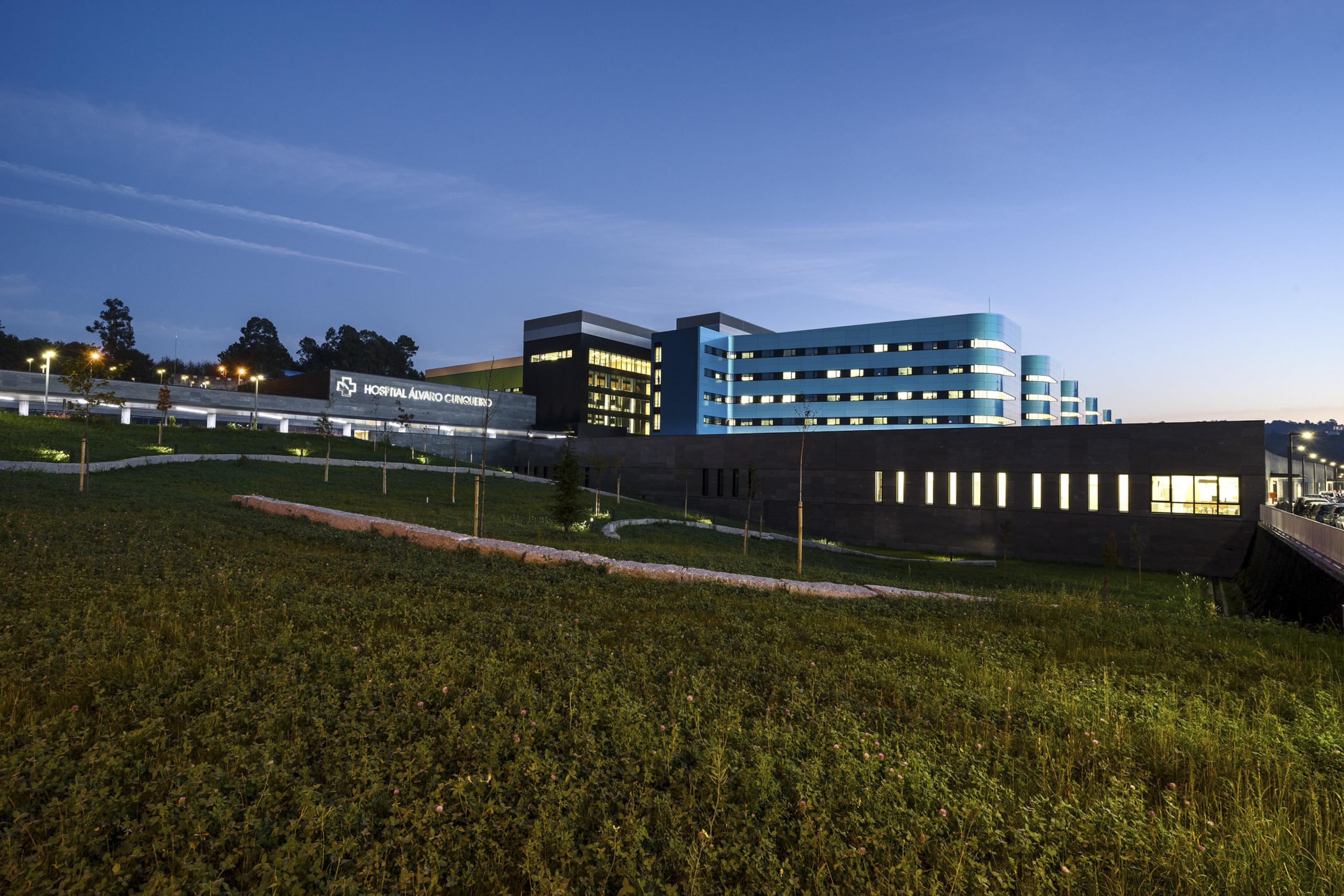 Hospital_Público_Álvaro_Cunqueiro_01